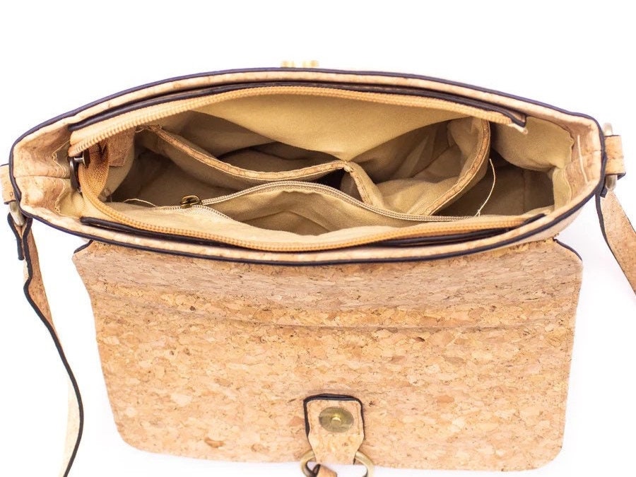 Chic and Sustainable: Cork Crossbody Bag and Wallet Set